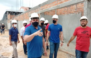 Prefeito Edvan Brandão inspeciona obras da Central de Abastecimento de Bacabal