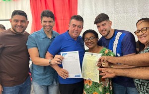 Prefeitura de Bacabal entrega os primeiros 80 títulos de propriedade para famílias do bairro Frei Solano