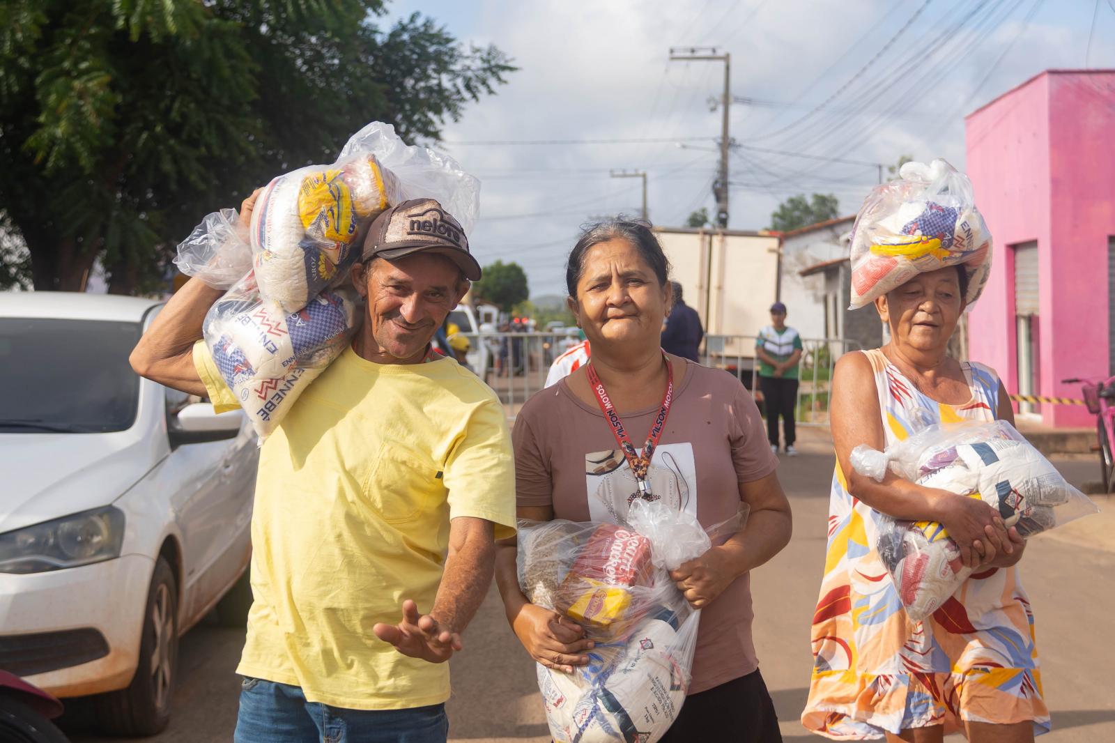 Cesta na Mesa beneficia mais de 20 mil famílias em Bacabal 
